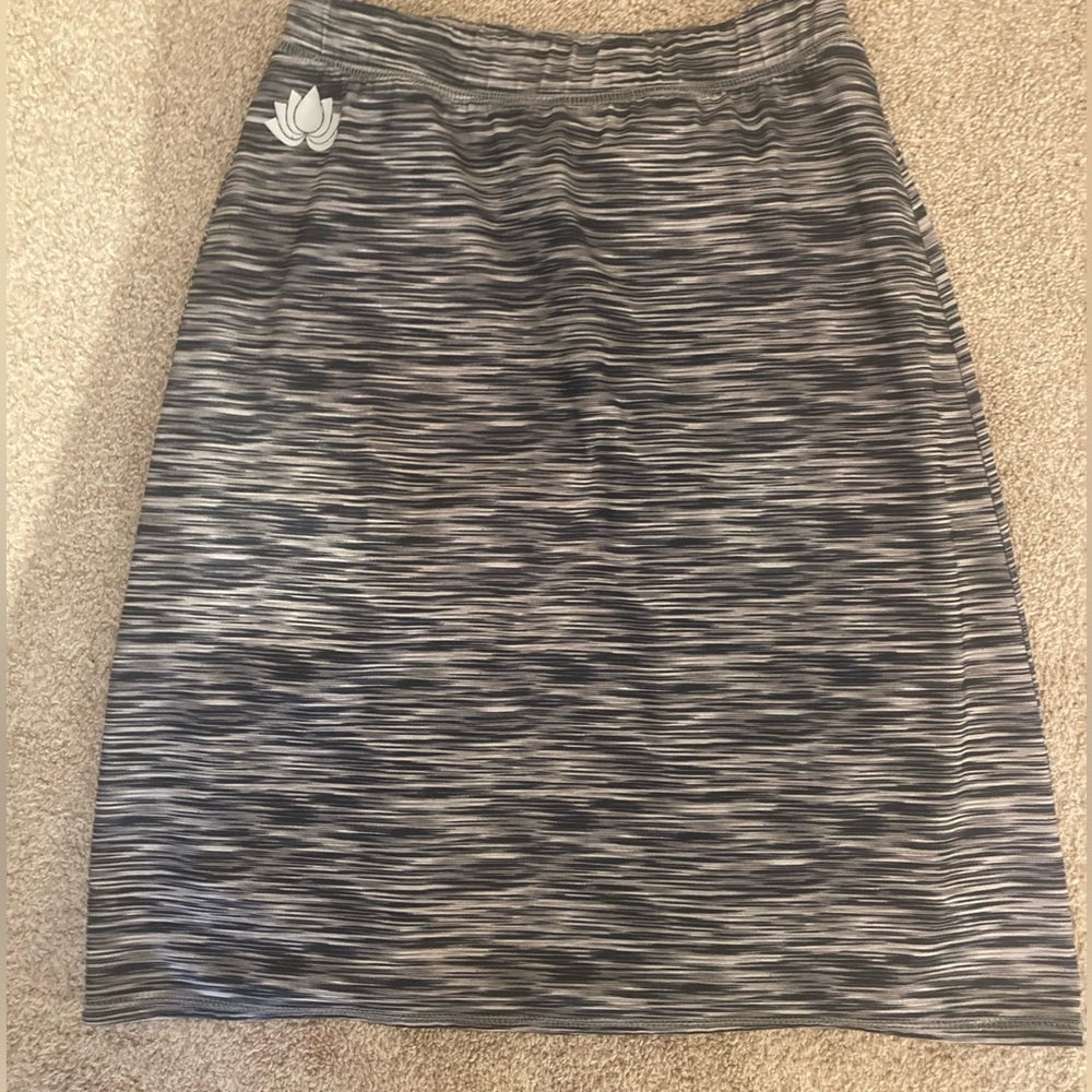 SNOGA | Skort | Size Small